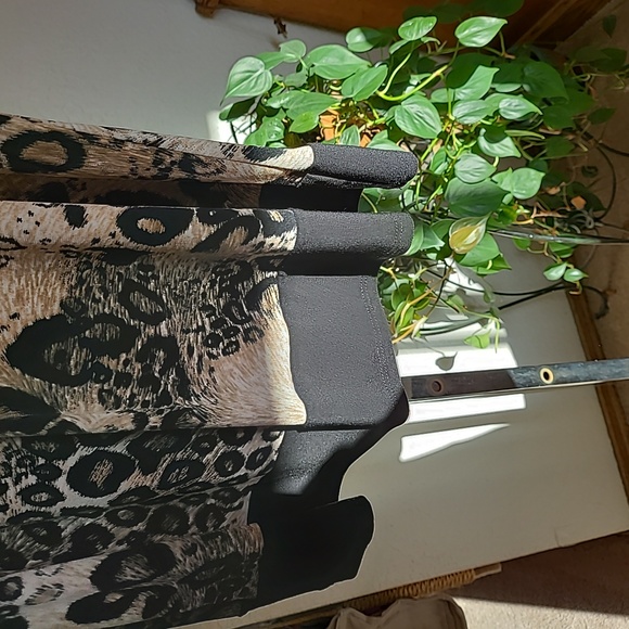 Top - Picture 2 of 8